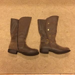 Mid-Calf Brown Distressed Boots!